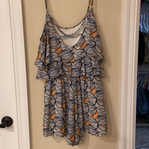 Romper - Picture 3 of 4